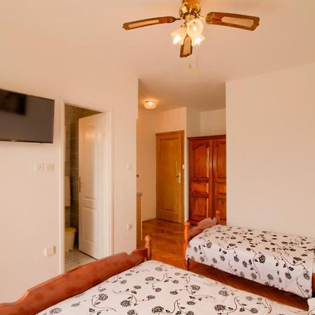 Apartments Sosic 로비니 외부 사진