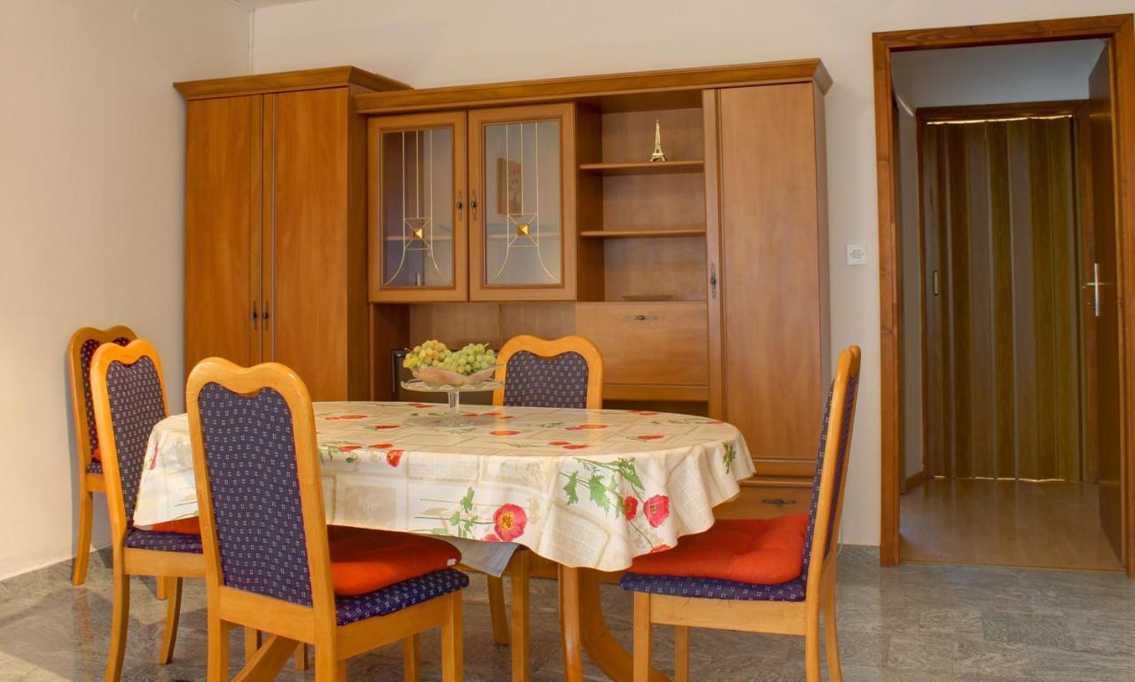 Apartments Sosic 로비니 외부 사진
