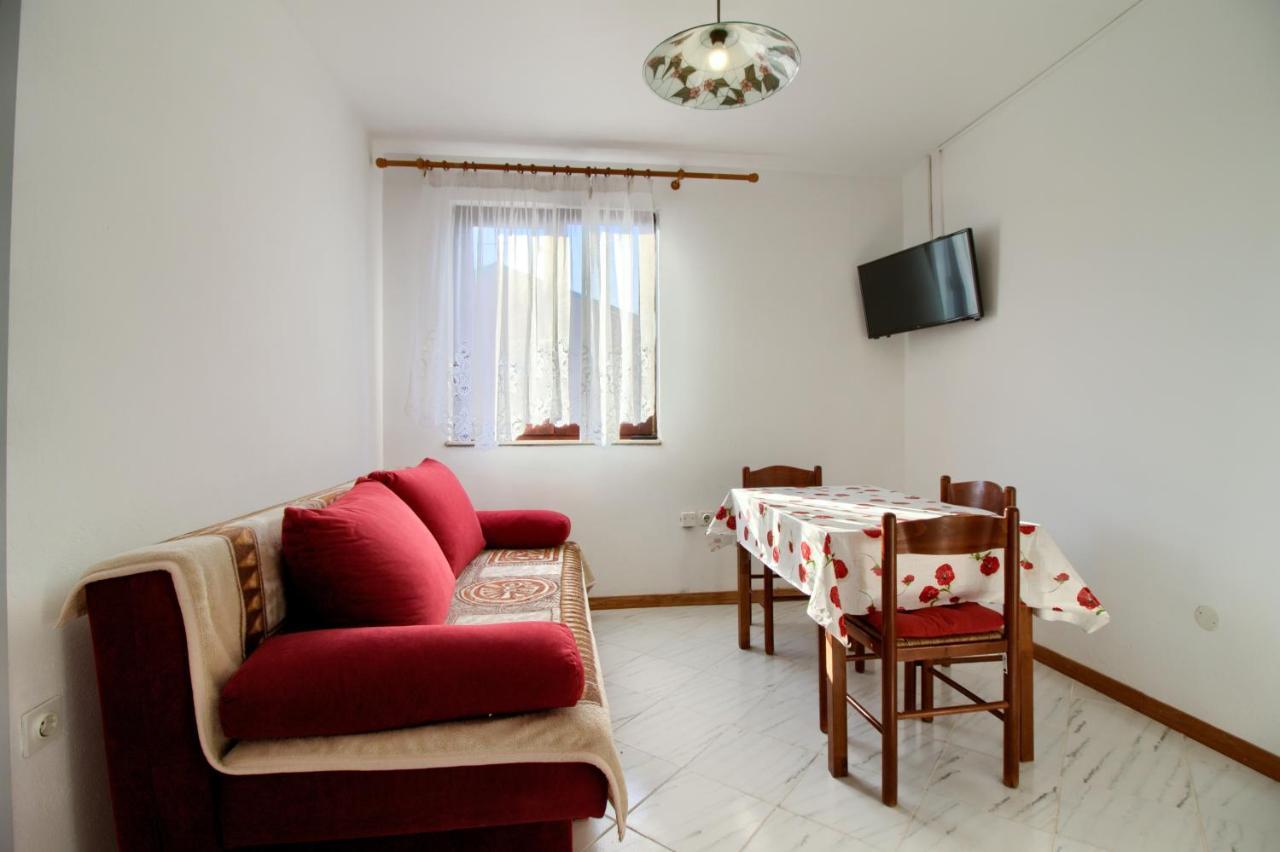 Apartments Sosic 로비니 외부 사진